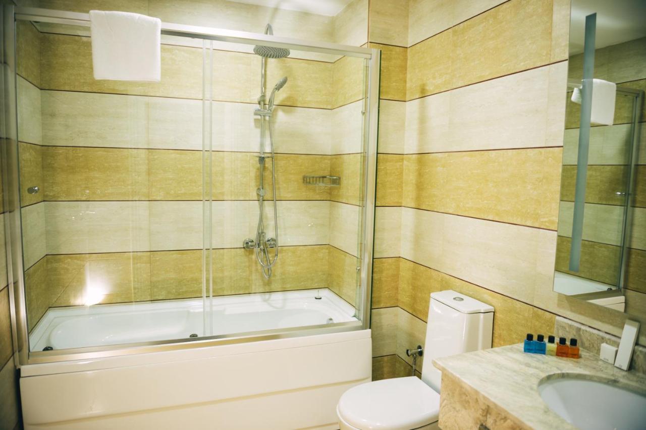 Emerald Suite Hotel Baku Cameră foto